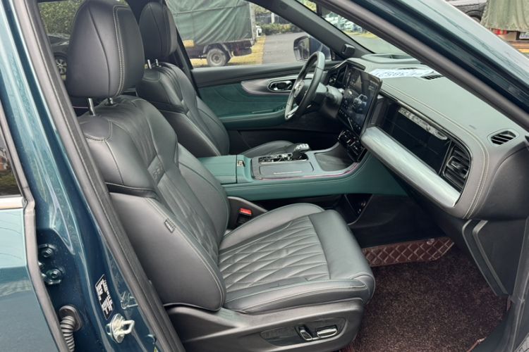 Used GAC Trumpchi GS8 2022 Double-Energy Series 2.0TM Two-Wheel Drive Prestige Edition (6 Seats)
