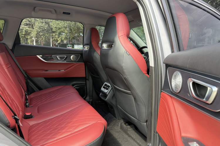 Used Chery Tiggo 7 PLUS 2023 1.6 TGDI DCT Flagship Version