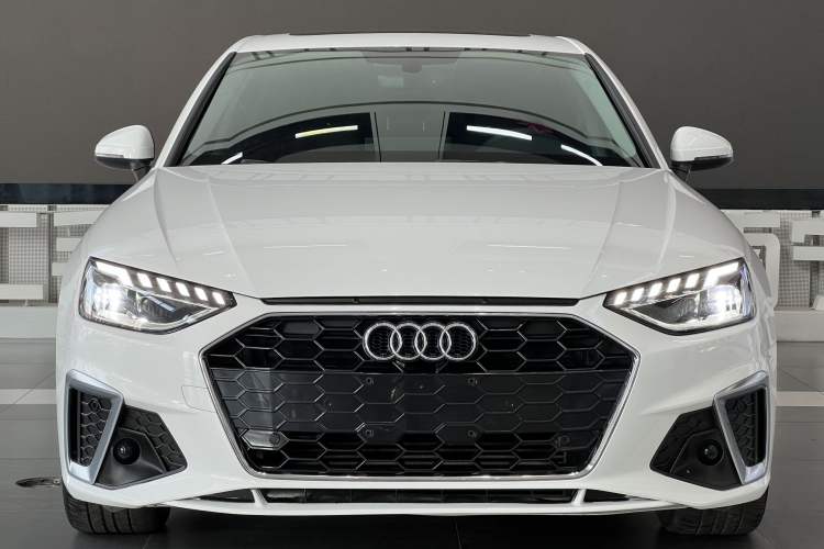 Used Audi A4L 2020 40 TFSI Luxury Dynamic Model
