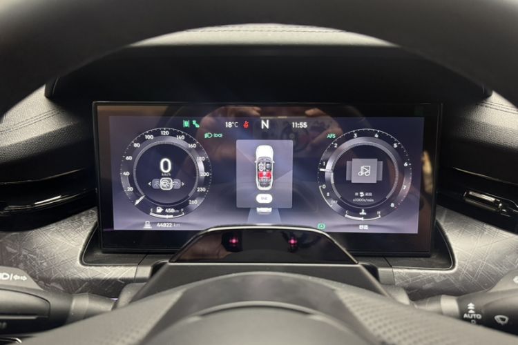 Used Lynk & Co 09 2021 2.0T Halo Six-Seater
