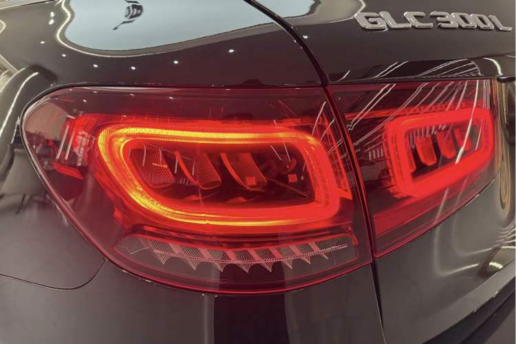 Used Mercedes-Benz GLC 2022 Refreshed GLC 260 L 4MATIC Dynamic Edition Exterior 6