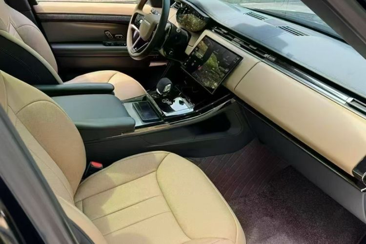 Used Land Rover Range Rover Sport 2024 400PS Dynamic SE