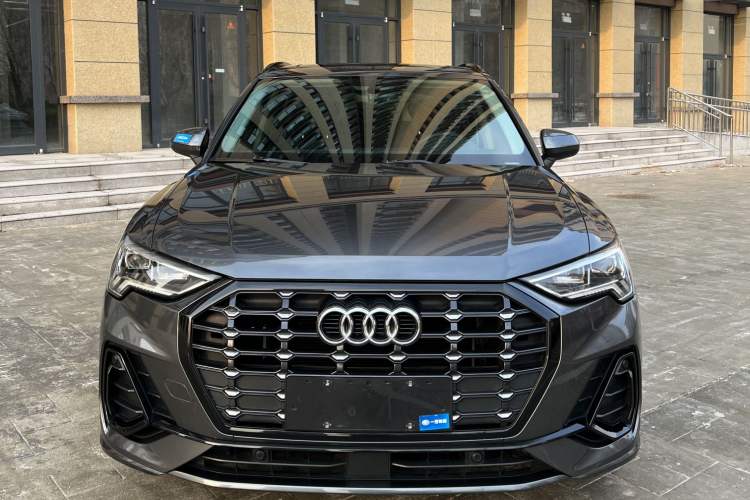 Used Audi Q3 2019 35 TFSI Advanced Dynamic Edition
