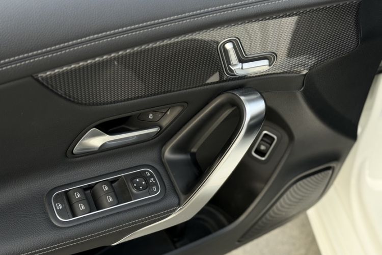 Used Mercedes-Benz A-Class 2021 A 200 L Sport Sedan Fashion Model
