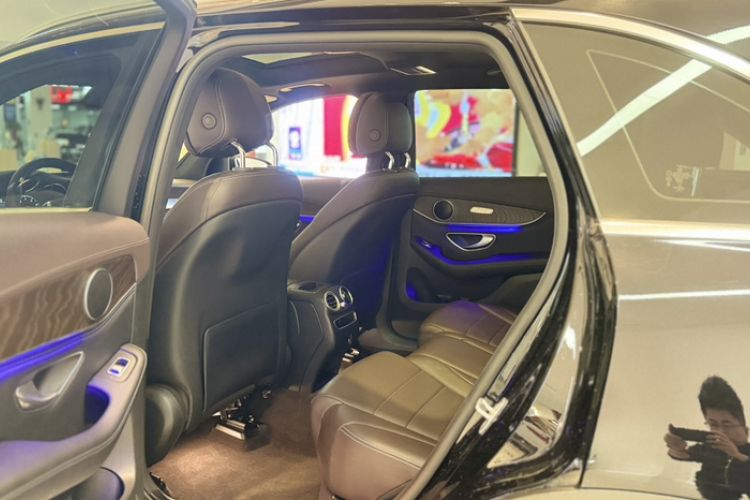 Used Mercedes-Benz GLC 2020 GLC 300 L 4MATIC Dynamic Edition Headliner