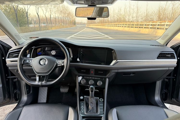 Used Volkswagen Sagitar 2021 280TSI DSG Excellence Edition Interior 1