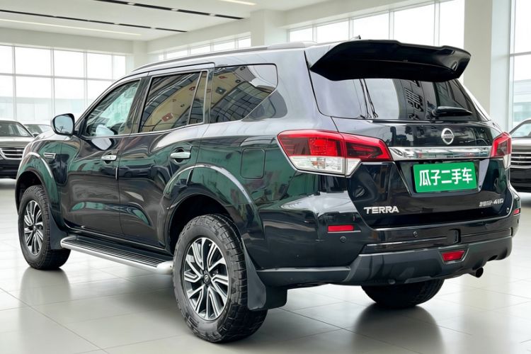 Used Nissan Terra 2018 2.5L Automatic 4x4 Luxury Edition
