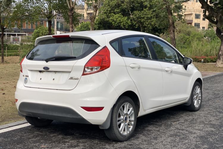 Used Ford Fiesta 2013 Hatchback 1.5L Automatic Fashion Edition