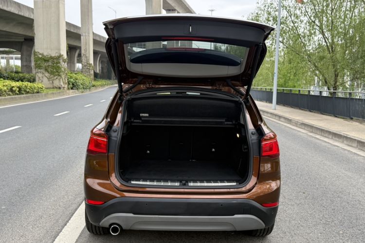 Used BMW X1 2016 sDrive18Li Fashion Model Trunk