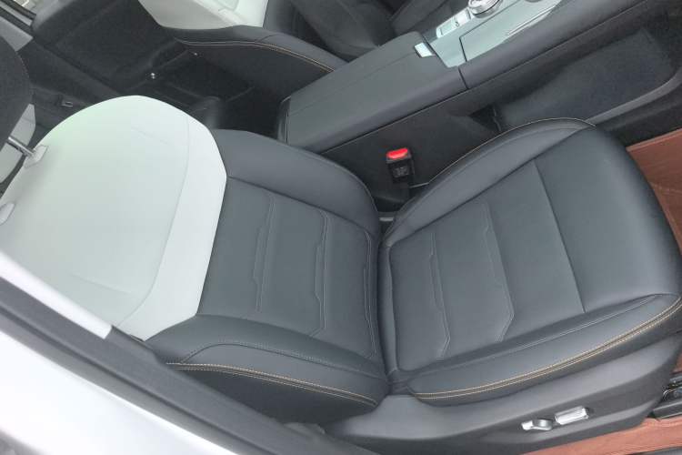 Used BAIC Off-Road BJ30 2024 1.5T Magic Electric Drive Advanced Version
