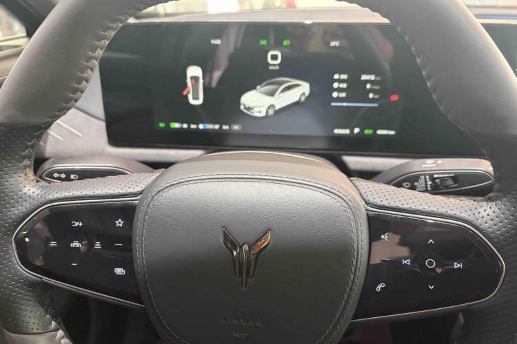 Used VOYAH PASSION 2024 PHEV Four-Wheel Drive Ultra-Long Range Flagship Model