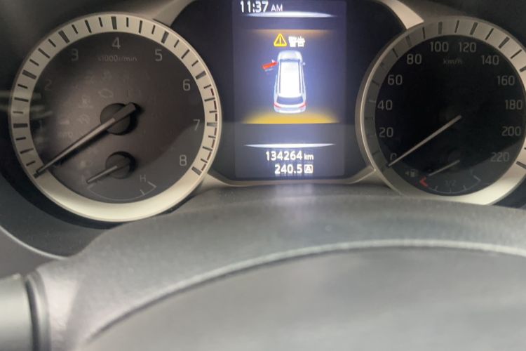 Used Nissan Terra 2020 2.5L XL Upper 4WD Automatic Four-Wheel Drive Luxury Edition Odometer Close Up