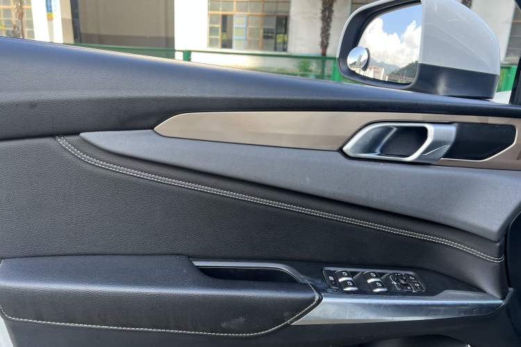 Used Lynk & Co 01 2017 2.0T Two-Wheel Drive Pro Edition