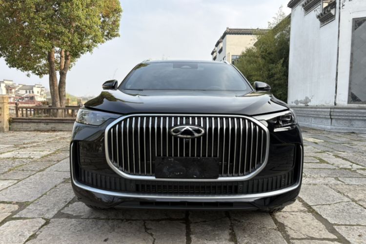 Used Chery Tiggo 9 2025 2.0T Dual-Clutch Two-Wheel Drive Luxury Edition 5 Seats
