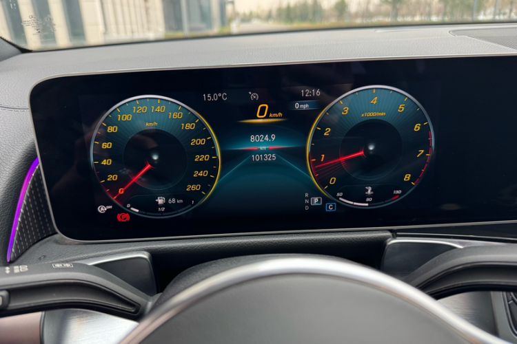 Used Mercedes-Benz GLB 2020 Updated GLB 200 Dynamic Edition Odometer Close Up