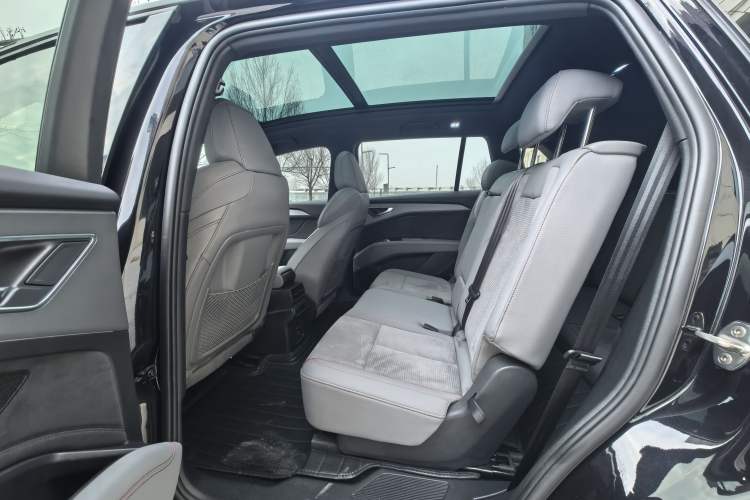 Used Audi Q5 e-tron 2022 40 e-tron Starry Edition Mechanical Suit Sun-Chasing Version
