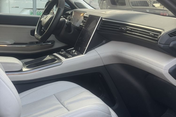 Used Nio ES8 2020 415 km Range 7-Seater Version
