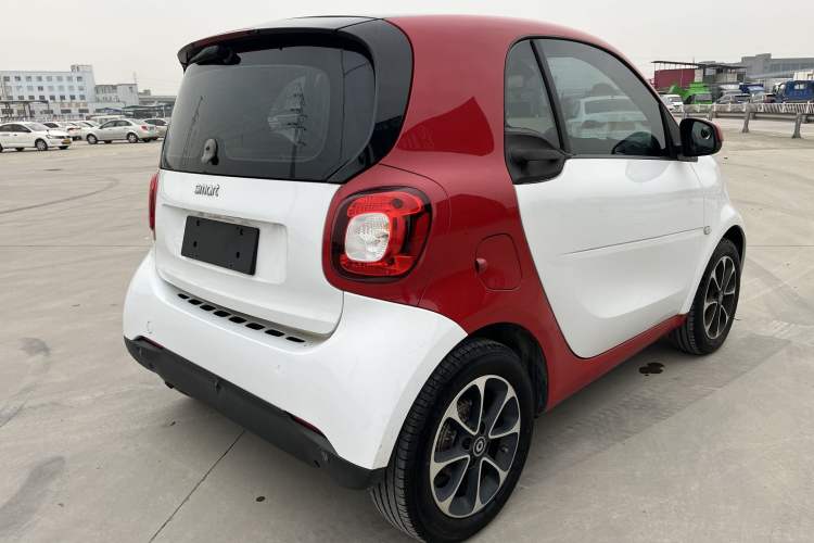 Used smart fortwo 2015 1.0L 52 kW Hardtop Passion Edition
