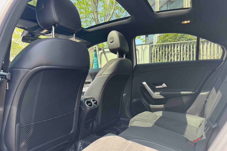 Used Mercedes-Benz A-Class 2022 Revised Version A 200 L Sport Sedan Fashionable Style