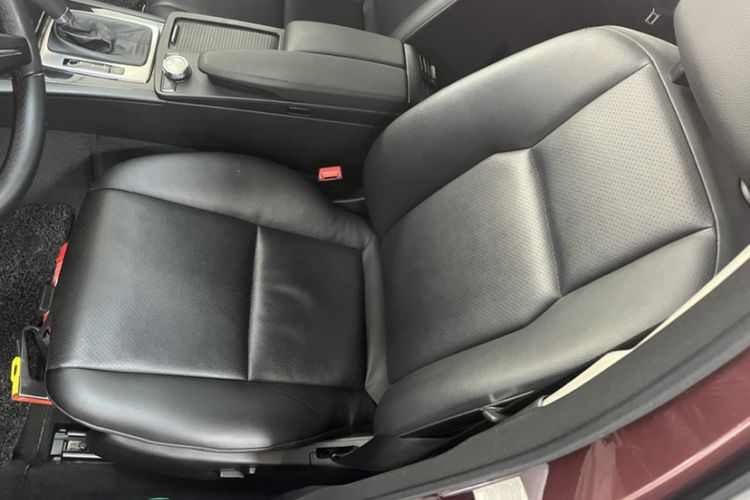 Used Mercedes-Benz C-Class 2013 C 180 Classic Grand Edition
