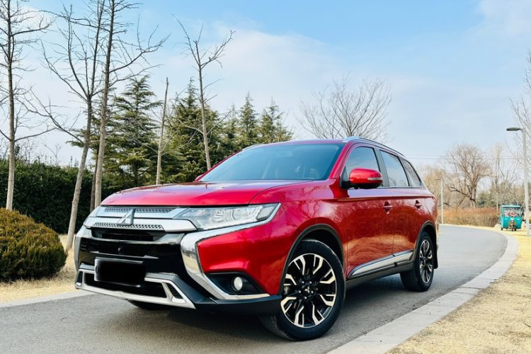 Used Mitsubishi Outlander 2019 2.0L Two-Wheel Drive Comfort Edition 5 Seats China VI Standard