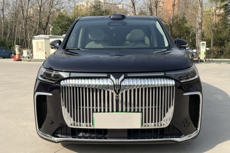 Used VOYAH Dream 2025 PHEV Four-Wheel Drive Prestige Qiankun Edition