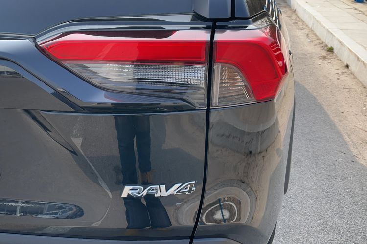 Used Toyota RAV4 2022 2.0L CVT Two-Wheel Drive Fashion Plus Edition