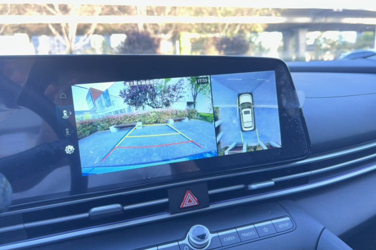 Used Hyundai Elantra 2023 1.5L CVT TOP Flagship Edition Interior 2