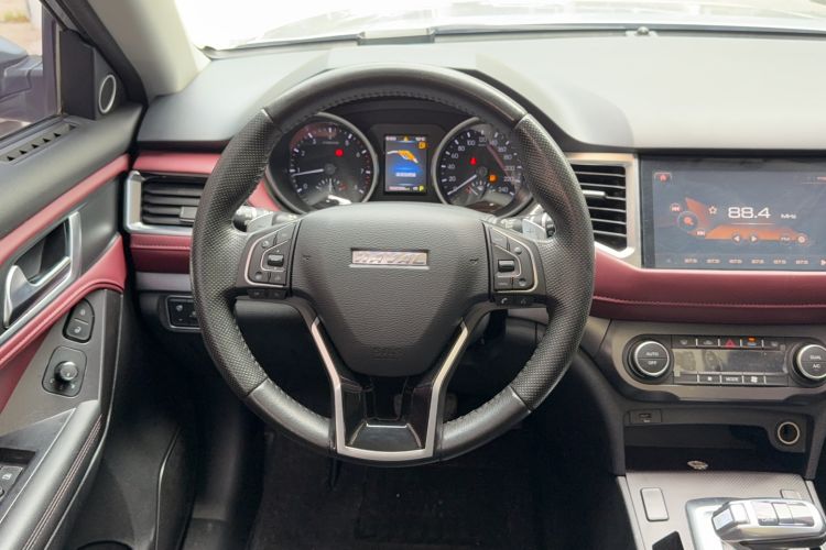 Used Haval H6 Coupe 2019 1.5T Automatic Two-Wheel Drive Elite Version China VI Standard Steering Wheel