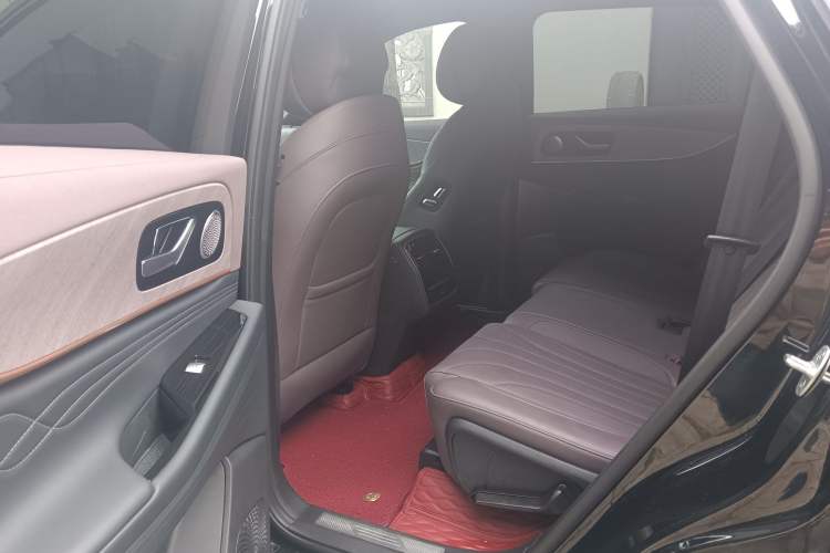 Used Chery Tiggo 9 2025 2.0T Automatic Two-Wheel Drive Luxury Edition 5 Seats