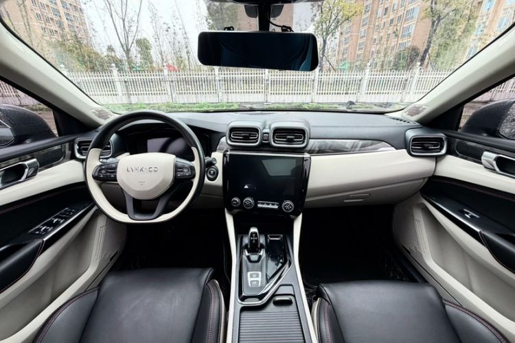 Used Lynk & Co 02 2020 1.5T DCT Two-Wheel Drive Zhaobao Version
