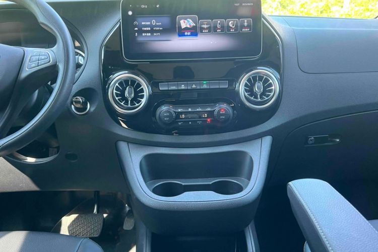 Used Mercedes-Benz Vito 2020 2.0T Elite Version 7 Seats
