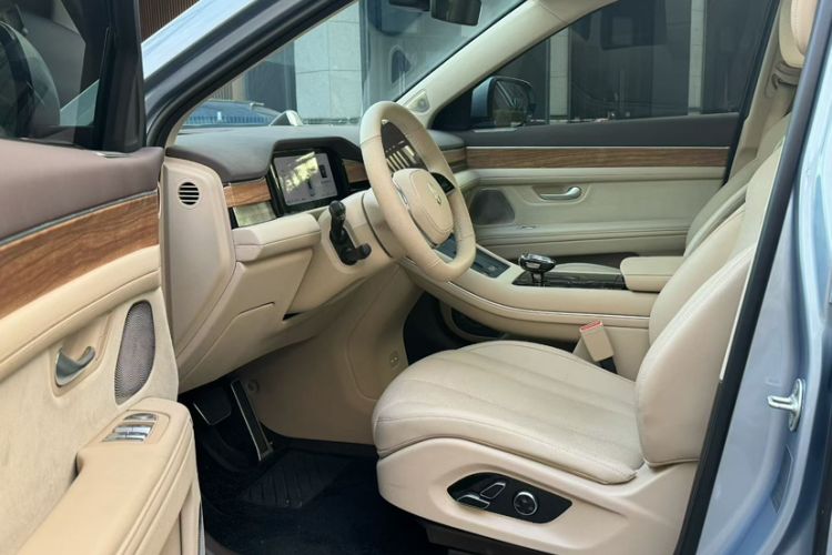 Used Hima AITO M7 2024 1.5T Intelligent Drive 4x4 Max Edition 6 Seats