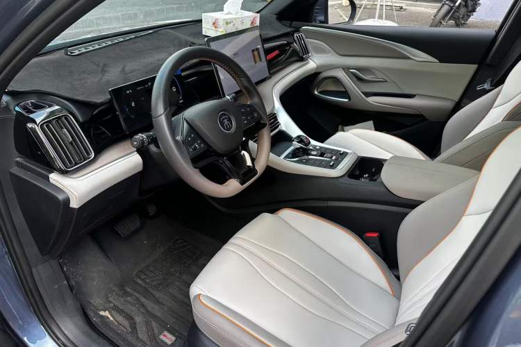 Used BYD Song Pro New Energy 2023 Champion Edition DM-i 110KM Beyond Model Interior 3