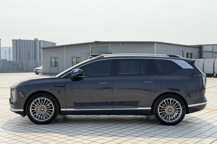 Used Hyptec HL 2025 700 Ultra Six-Seater All-Wheel-Drive LiDAR Version