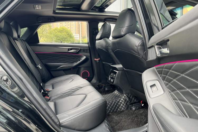 Used Toyota Avalon 2023 2.5L Touring Premium Edition
