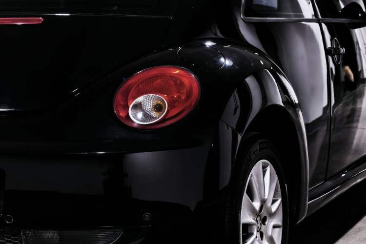 Used Volkswagen Beetle 2010 1.6 AT
