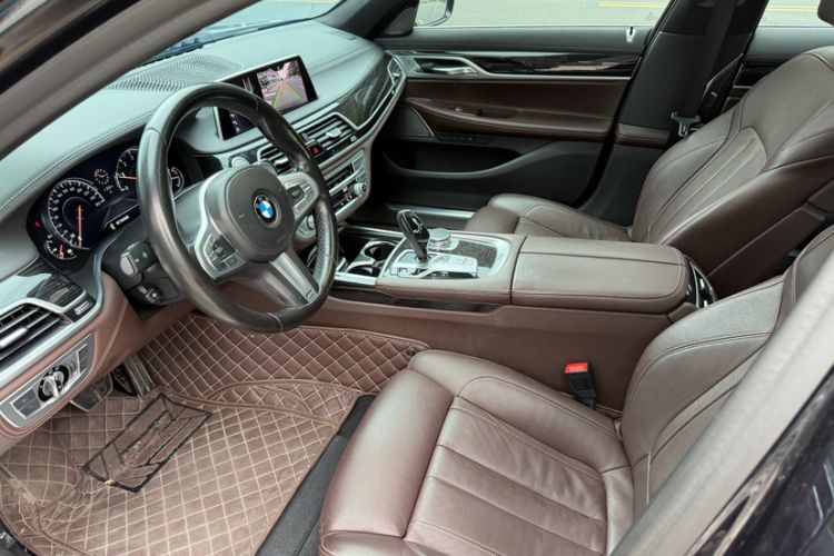 Used BMW 7 Series 2018 730Li Leading Model M Sport Package