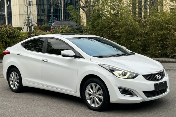 Used Hyundai Elantra (5th Generation / Langdong) 2016 1.6L Automatic Prestige Model

