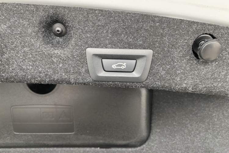 Used BMW 5 Series 2017 525Li Leading Model Interior 1