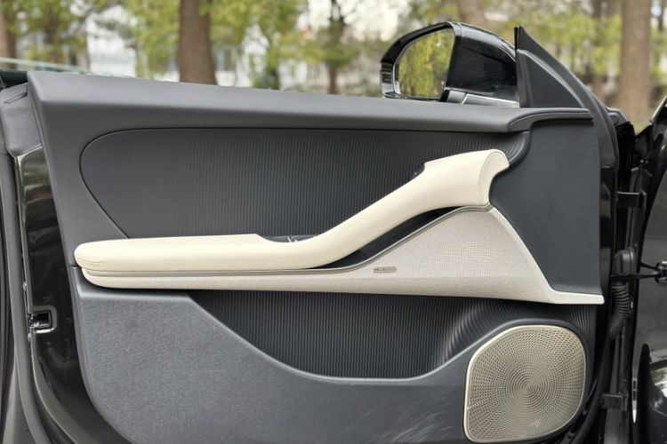 Used Nio ET5T 2025 75 kWh Touring Interior 9