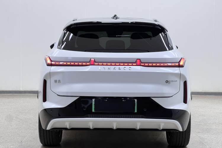 Used Lynk & Co 08 EM-P 2023 245km Ultra-Long Range Halo