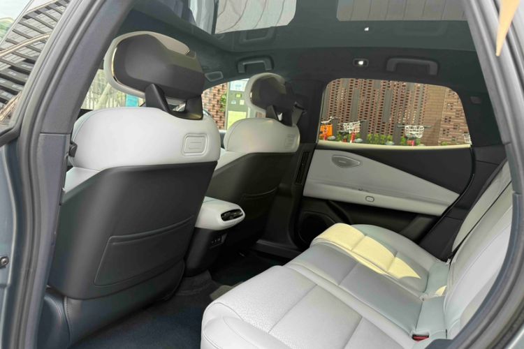 Used Lynk & Co Z10 2025 95 kWh 702 km All-Wheel Drive Intelligent Driving Ultra Interior 10