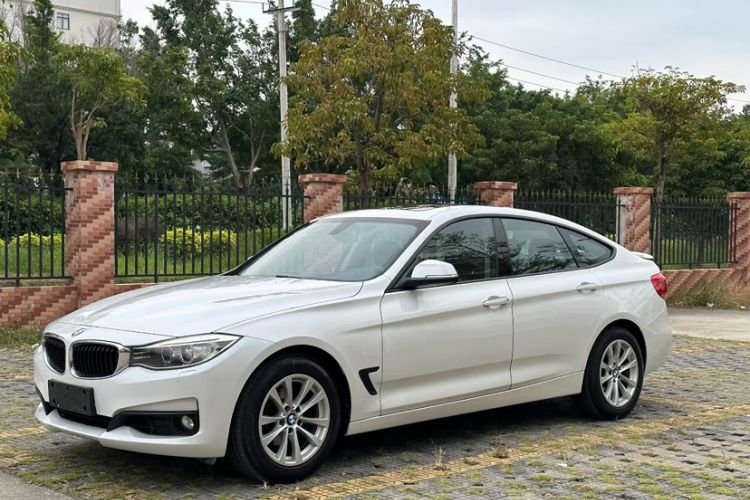 Used BMW 3 Series GT 2013 320i Leading Model
