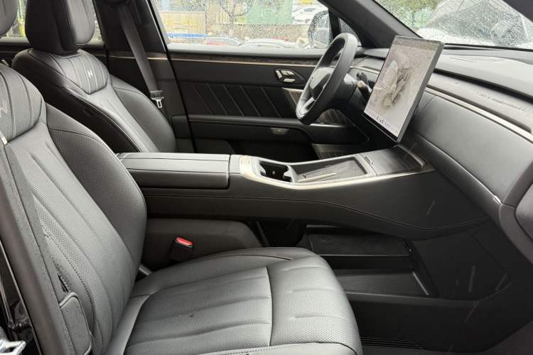 Used ONVO Luxeed L90 2025 Model—Max Six-Seater Version Interior 4