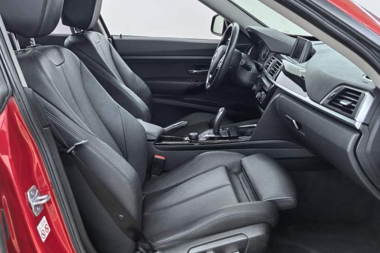 Used BMW 3 Series GT 2018 320i Sport Edition
