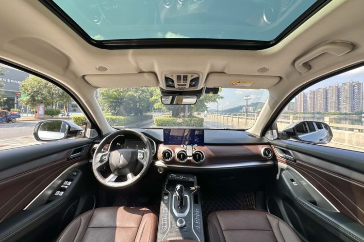 Used Wey VV6 2021 2.0T Two-Wheel Drive Smart Plus
