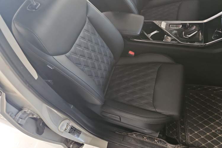 Used Wuling Asta 2022 2.0L DHT Electric-Speed Version