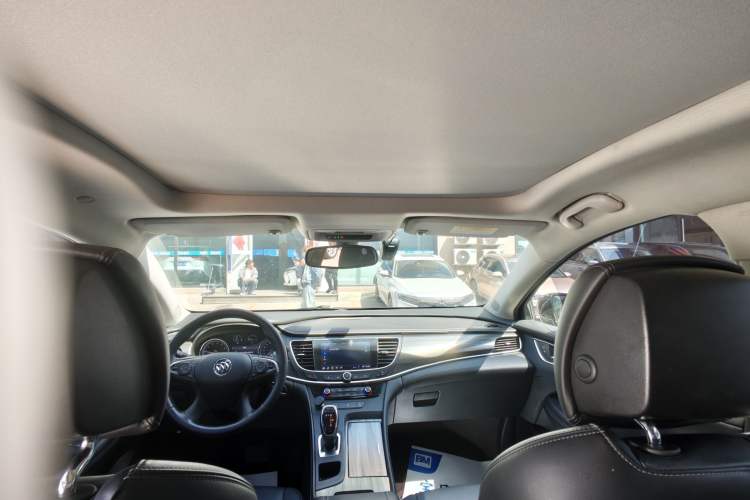 Used Buick LaCrosse 2019 28T Luxury Version Interior 4