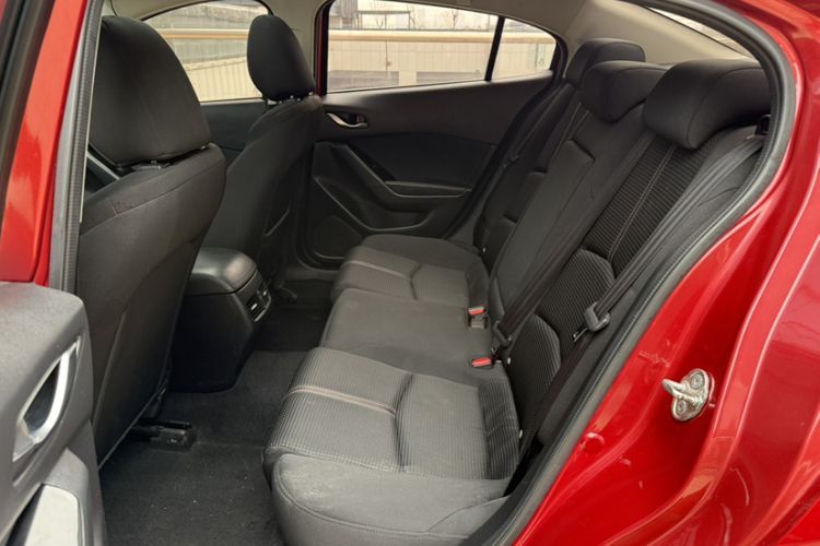 Used Mazda Mazda 3 Axela 2017 Sedan 1.5L Automatic Luxury Model Emission Standard China V
